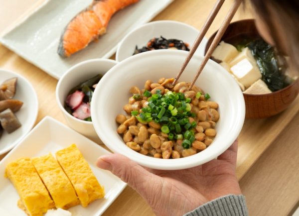 นัตโตะ อาหารเช้าของญี่ปุ่นสุดแสนจะมีประโยชน์มากมายแต่กลิ่นสุดแรง
